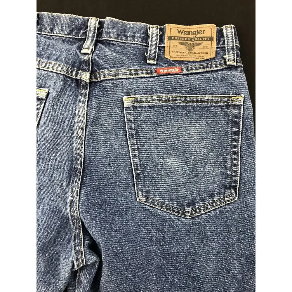 Wrangler Jeans Mens 34x30 Blue Medium Wash Regular Fit Straight Denim Pockets